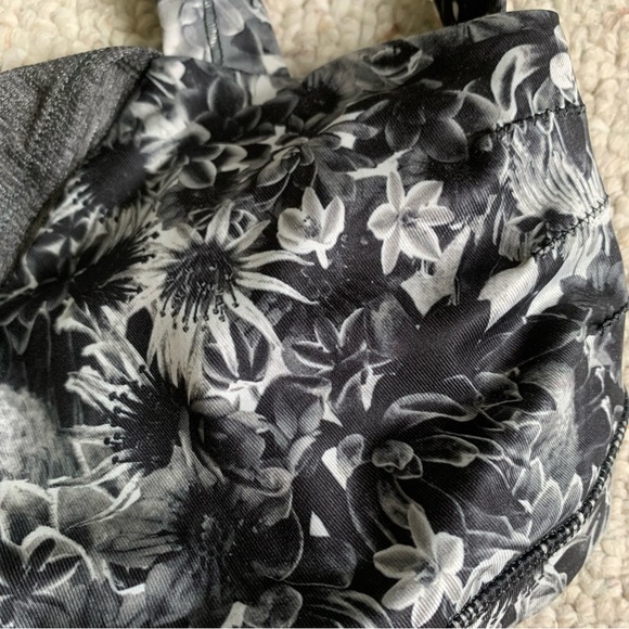 Lulu Lemon Tank Top - Picture 3 of 6